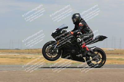 media/Sep-10-2023-Pacific Track Time (Sun) [[44210541ad]]/Group B/1220pm (Wheelie Bump)/